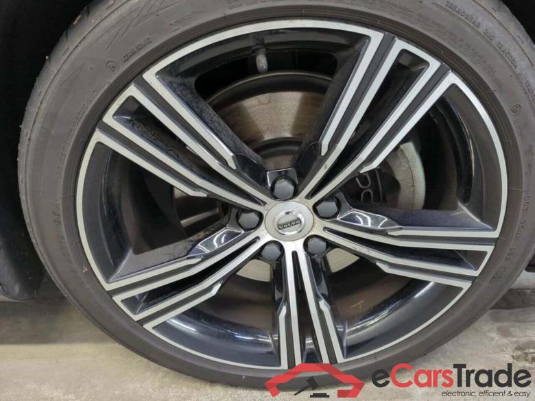 VOLVO V60 2.0 B3 R-Design #6