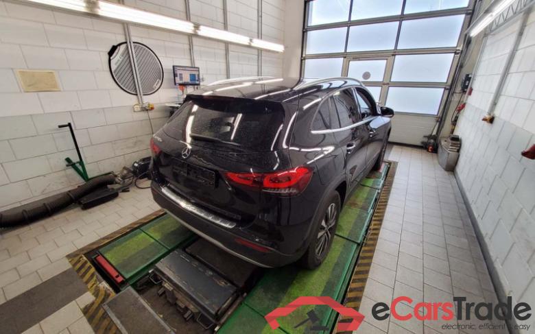 Mercedes-Benz GLA (BM 247)(02.2020->) DE - SUV5 GLA 250 e EU6d, e Style (EURO 6d), 2020 - 2023 #3