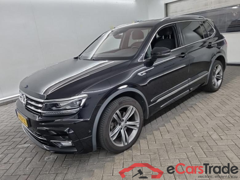 Volkswagen Tiguan Allspace 1.5 TSI R-Line Aut. LED-Matrix Virtual ACC Navi-Pro 9.2 Sport-Alcantara KeylessGo Klima PDC ...