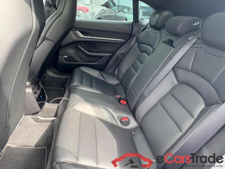 PORSCHE Taycan Cross Turismo Taycan 4 Cross Turismo (MY22) #4