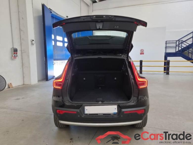 VOLVO XC40 / 2021 / 5P / SUV T4 RECHARGE PLUG-IN AUTO CORE #5
