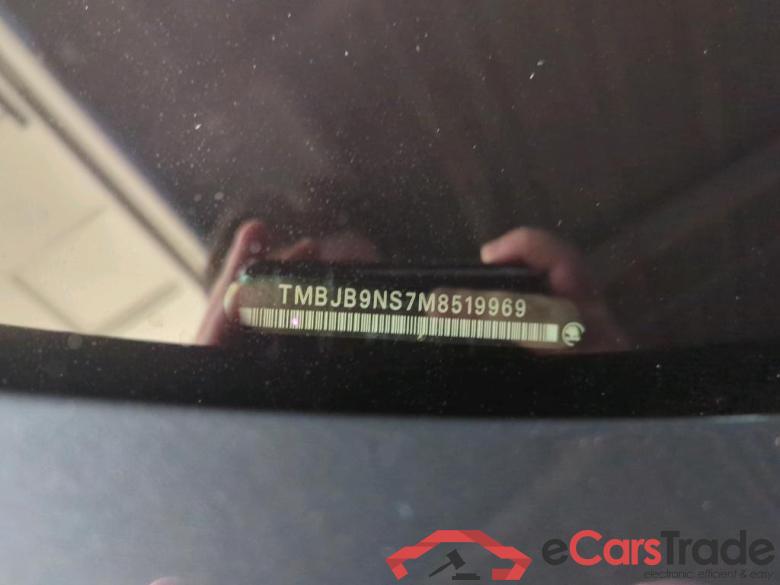 Skoda Kodiaq 1.5 TSI ACT 110kW DSG Sportline Business 5d #6