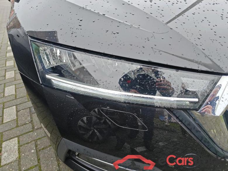 SKODA Octavia Combi 110 kW #4