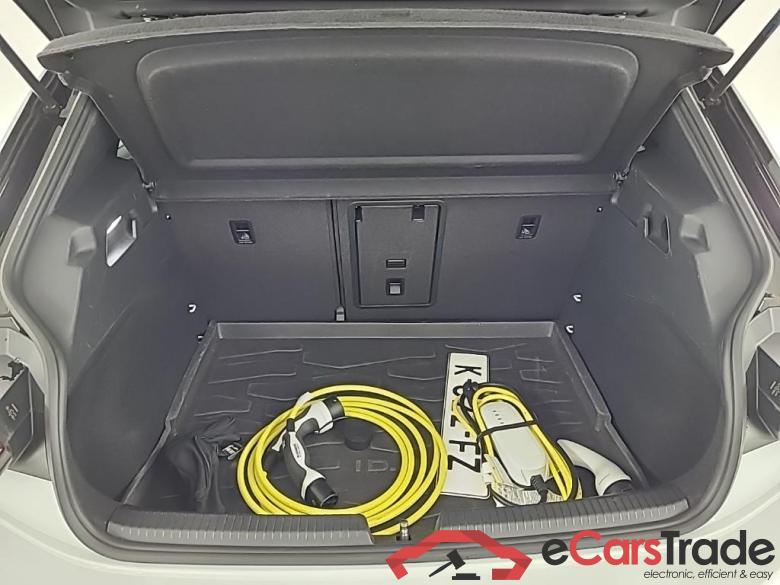 VOLKSWAGEN ID.3 58kWh 1st Plus auto 5D 150kW #5