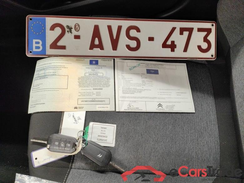 Citroën C4 1.5 BlueHDi 130 S&S EAT8 Feel 5d #4