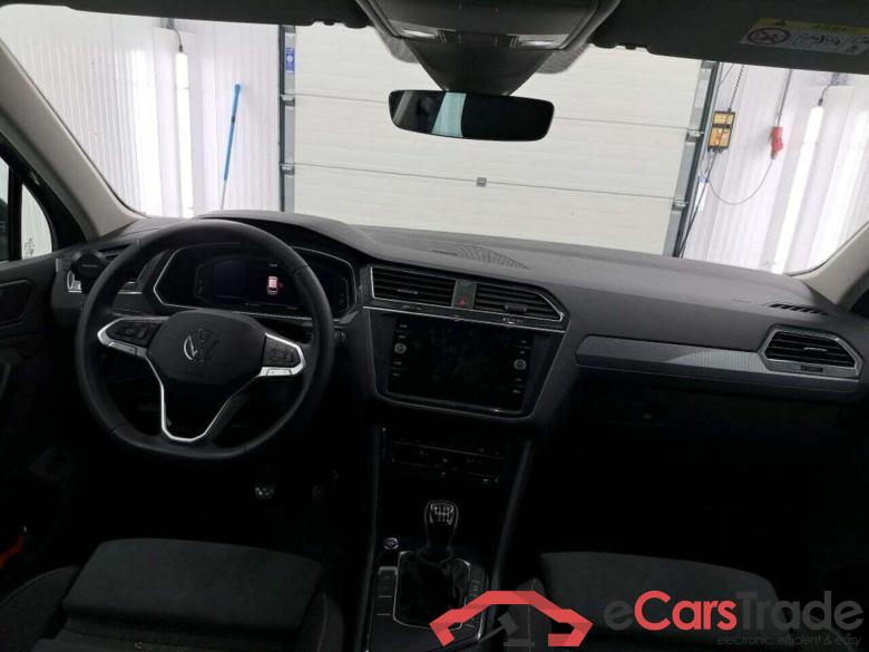 VOLKSWAGEN Tiguan 1.5 TSI Life Bns #3