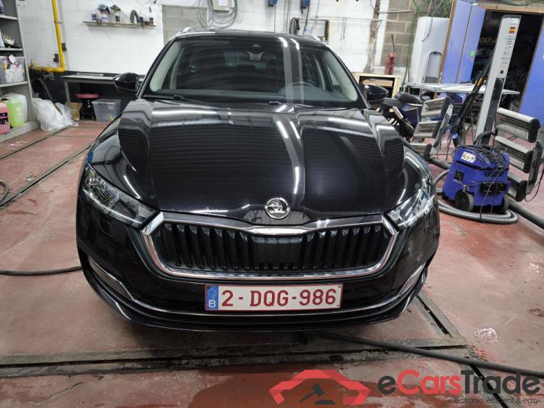 SKODA Octavia Combi Octavia Combi Clever 1,5 TSI m-HEV 110 kW 7-speed automat. #4