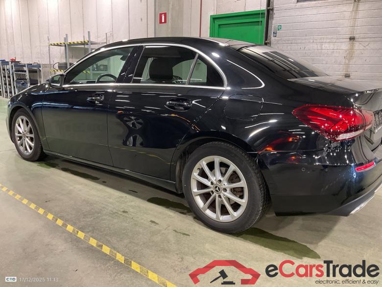 MERCEDES-BENZ CLASS A SEDAN DIESEL (V177) A 180 d Launch Edition (EU6d-TEMP) STOCK #3