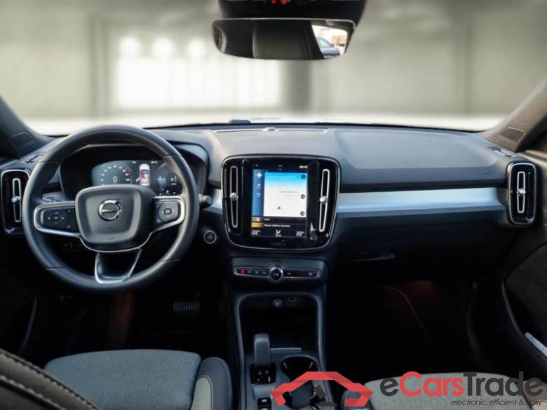 VOLVO XC40 / 2021 / 5P / SUV T4 RECHARGE PLUG-IN AUTO CORE #3