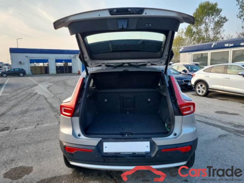 VOLVO XC40 / 2021 / 5P / SUV T4 RECHARGE PLUG-IN AUTO CORE #5