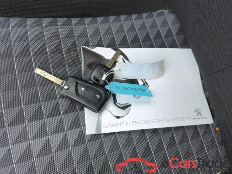 PEUGEOT 108 53 kW #5