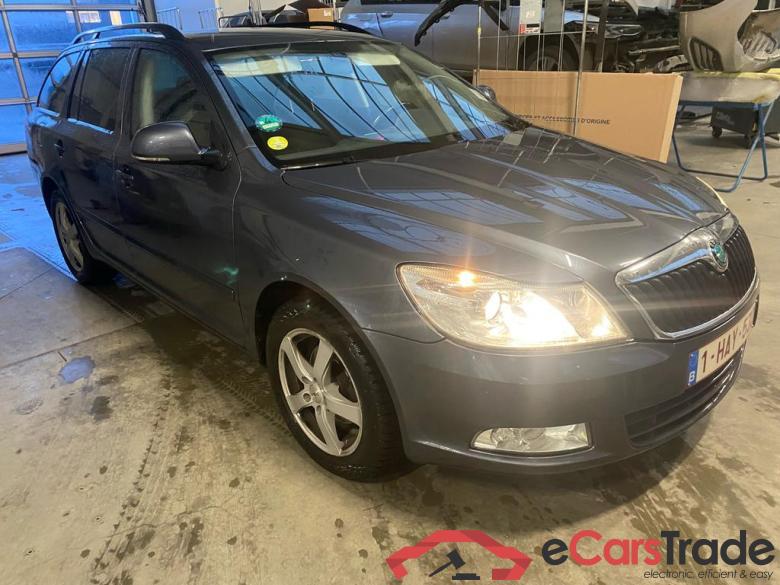 SKODA Octavia Combi O COMBI A5 AMBI 1,6CR 77KW 105CV 5V DPF #2