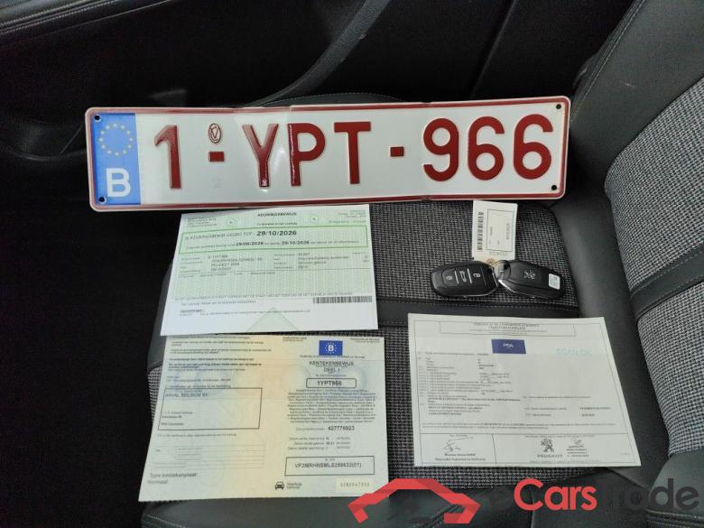 Peugeot 5008 1.2 PureTech 96kW S&S Allure 5d #4