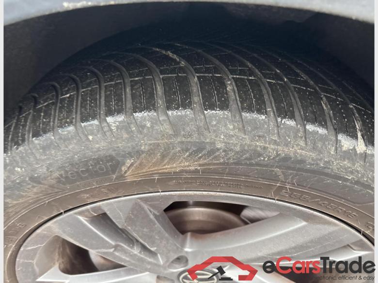 VOLKSWAGEN Tiguan eHybrid (PHEV) Tiguan R-Line Business Premium 1.4 TSI eHybrid 110 kW (150 ch) 6 vitesses DSG #4