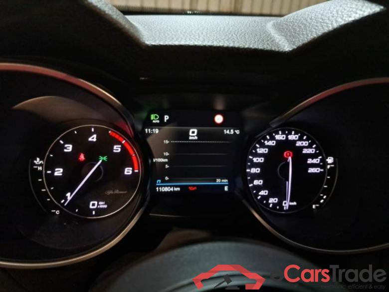 ALFA ROMEO STELVIO / 2017 / 5P / SUV 2.2 TD 190 CV SUPER BUSINESS AT8 Q4 #4