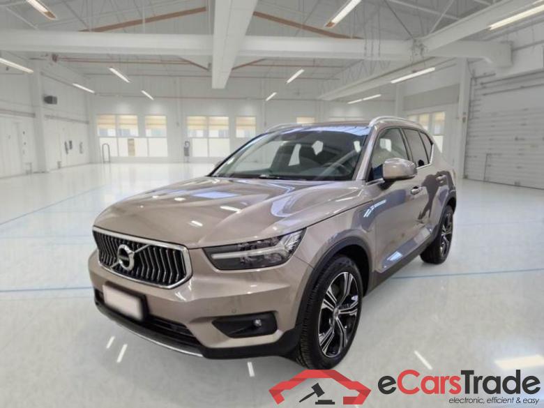 VOLVO XC40 / 2017 / 5P / SUV T4 PLUG-IN HYBRID AUTO RECHARGE INSCR. #1