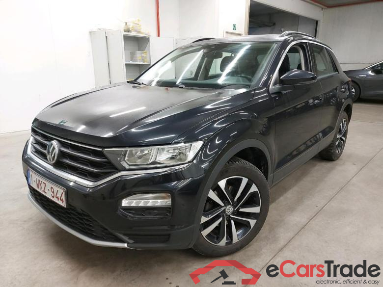 VOLKSWAGEN - VW  T-ROC TSI IQ.Drive 115PK Pack Premium & Winter & Pano Roof  * PETROL *