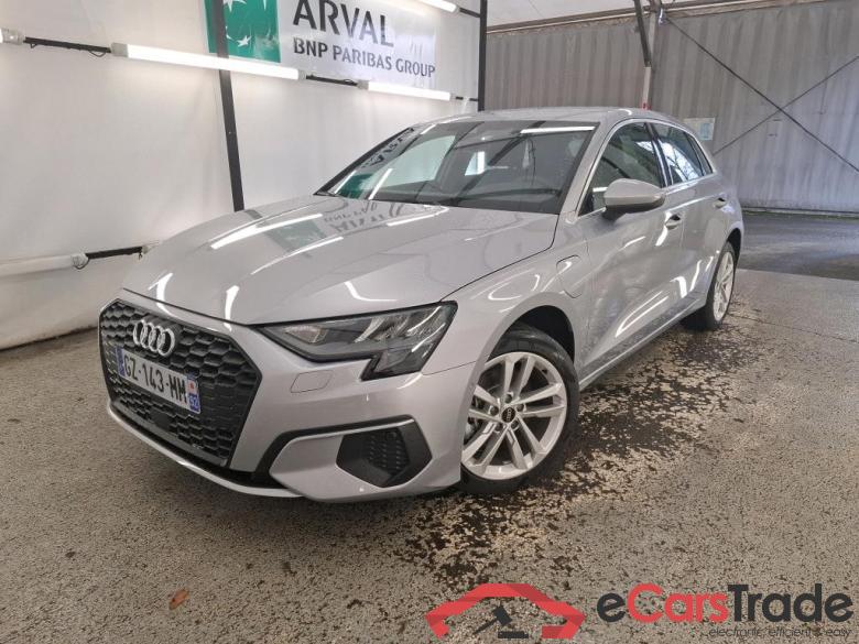 AUDI A3 Sportback / 2020 / 5P / Berline 40 TFSI e 204 S Tronic Design #1