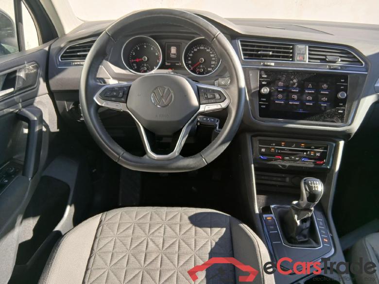 VOLKSWAGEN Tiguan / 2020 / 5P / todoterreno Life 1.5 TSI 110kW (150CV) #3