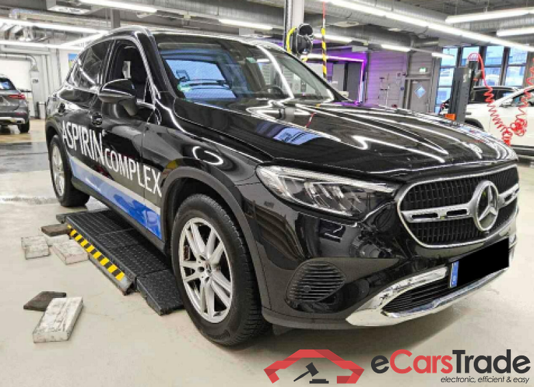 Mercedes-Benz GLC (BM 254)(06.2022->) DE - SUV5 GLC 200 EU6d, Avantgarde 4Matic (EURO 6d), 2022 - 2024 #2