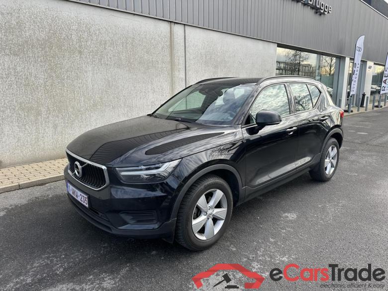 VOLVO XC40 2.0 D3 #1