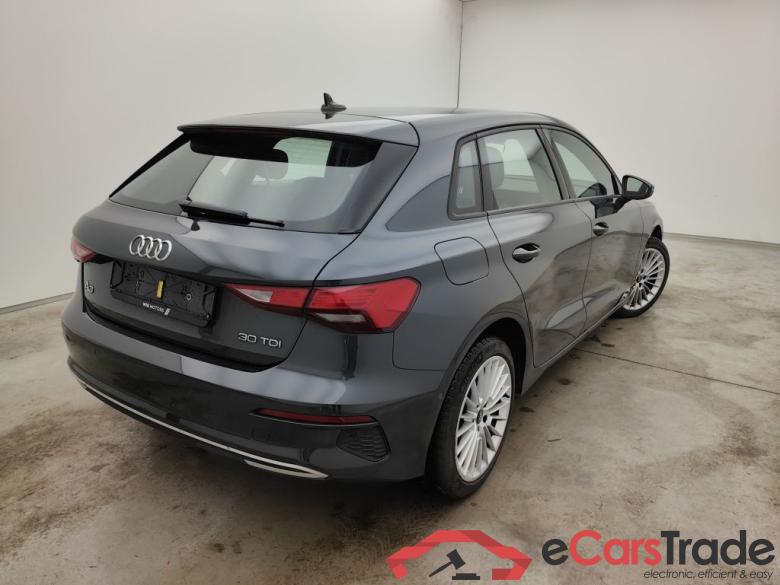 Audi A3 Sportback 2.0 30 TDi 85kW Advanced 5d #2