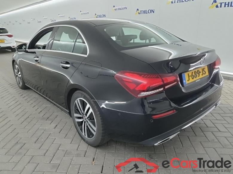 MERCEDES-BENZ A-Klasse Limousine A 180 d 7G-DCT Business Solution Luxury 4D 85kW #4