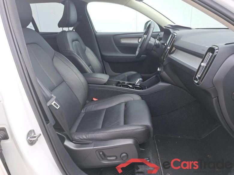 VOLVO XC40 / 2017 / 5P / todoterreno 1.5 T5 Twin Recharge Inscription Auto #6