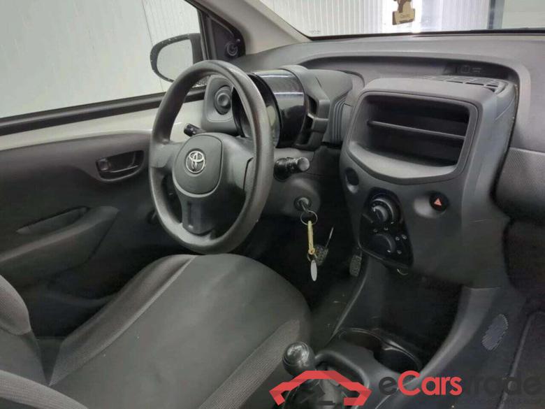 TOYOTA Aygo 1.0 VVT-i x #3