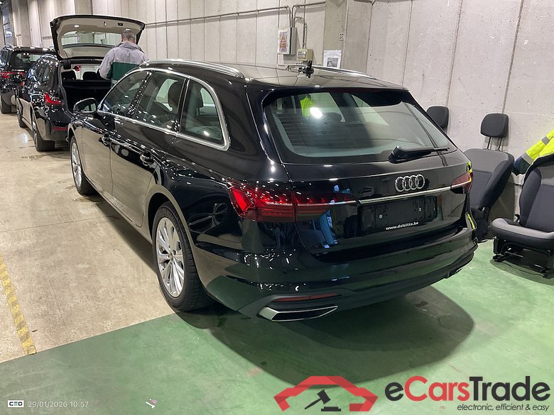 AUDI A4 2.0 30 TDI 100KW S TR ATTRACTION B.E. #3