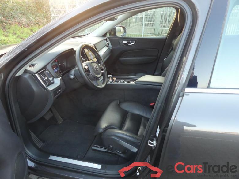 XC60 Plus Bright Recharge Plug-In Hybrid AWD 2.0 T6 293KW AT8 E6d #3