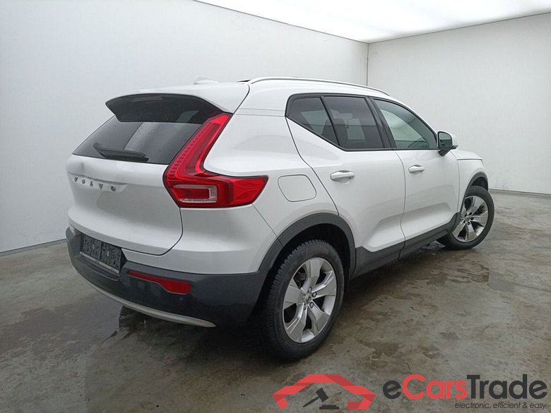 Volvo XC40 T3 Momentum Pro 5d #2