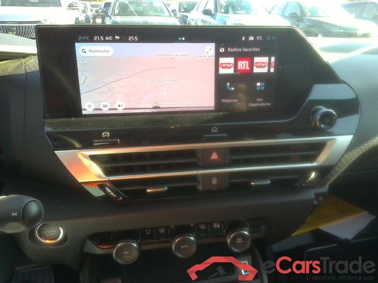 Citroen C4 MAX 1.2 Micro hybride Essence/Electrique 136hp #4