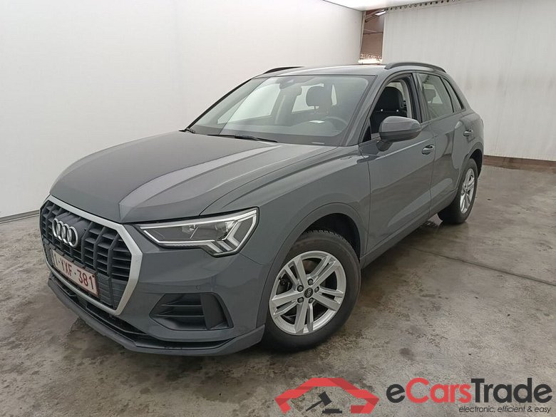 Audi Q3 35 TDI S Tronic Business Edition 5d