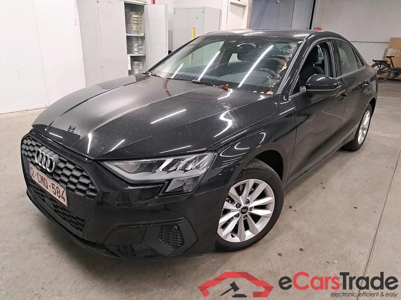 AUDI - AUD A3 BERLINE 30 TDi 116PK Attraction Pack Business & Rear Park Sensors