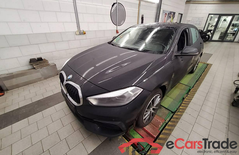 Baureihe 1 Lim. 120 d Advantage 2.0 140KW AT8 E6d