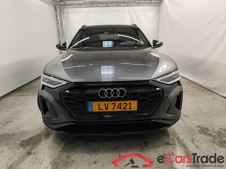 Audi Q8 Sportback e-tron 50 quattro S line 5d #5