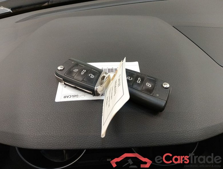 VOLKSWAGEN TIGUAN DIESEL - 2021 2.0 TDI 150 SCR 4Motion Life BMT DSG 5d #4