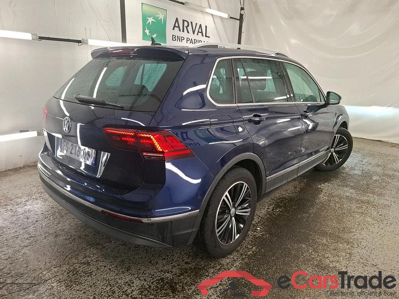 VOLKSWAGEN Tiguan / 2016 / 5P / SUV 2.0 TDI 150 DSG7 Carat Exclusive #3