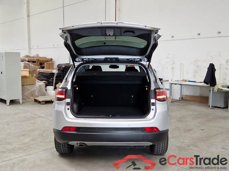 JEEP COMPASS / 2021 / 5P / SUV 1.6 MJET II 96KW LIMITED #5