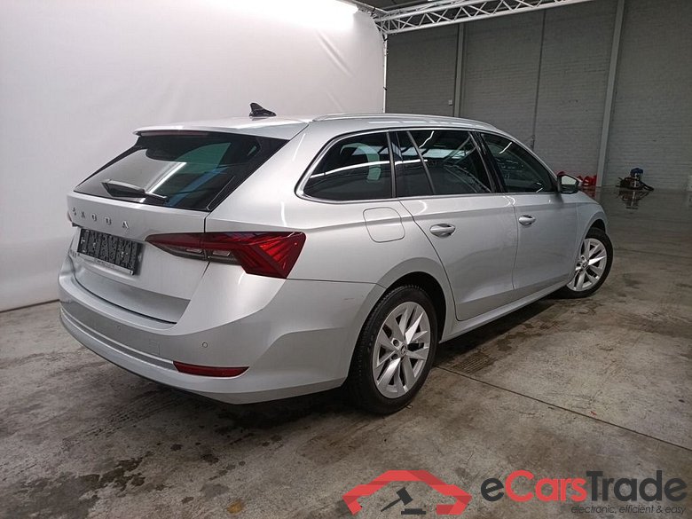 Skoda Octavia Combi 2.0 CRTDI 85kW DSG7 Clever+ 5d !! Technical issue !! rolling car #2