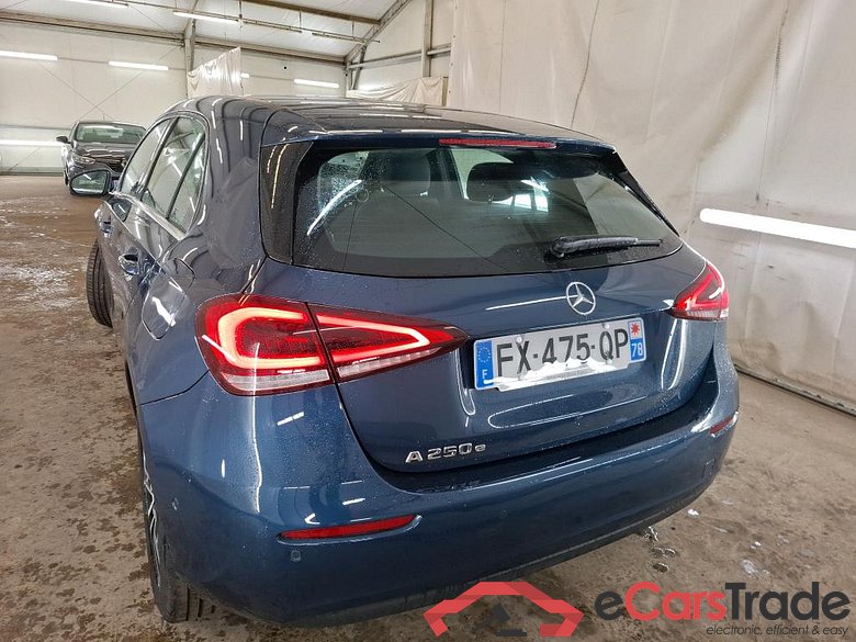 MERCEDES BENZ Classe A Compact  2018  5P  Berline A 250 e Business Line 8G DCT #2