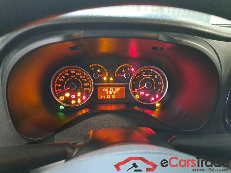 FIAT DOBLÒ CARGO / 2014 / 4P / VETT. FURGONATA 1.3 MULTIJET 16V 95CV SX EURO 6 #4