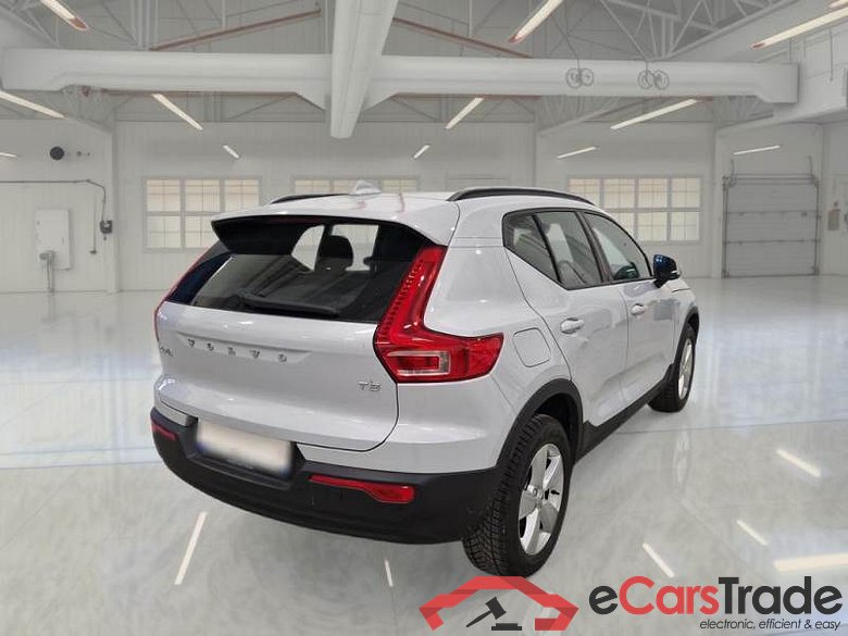 VOLVO XC40 / 2017 / 5P / SUV T3 AUTOMATICO BUSINESS #2