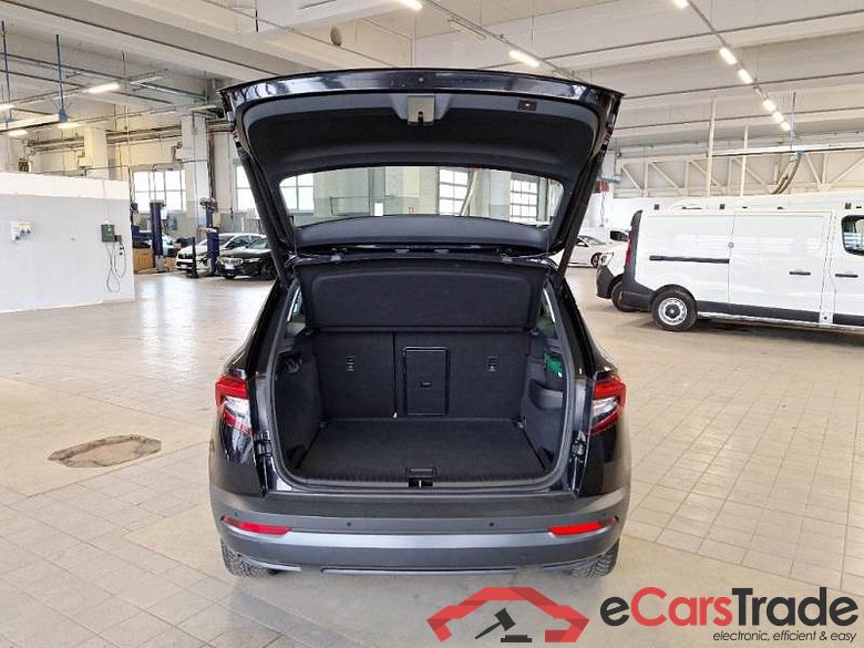 SKODA KAROQ / 2017 / 5P / SUV 1.6 TDI SCR EXECUTIVE DSG #5