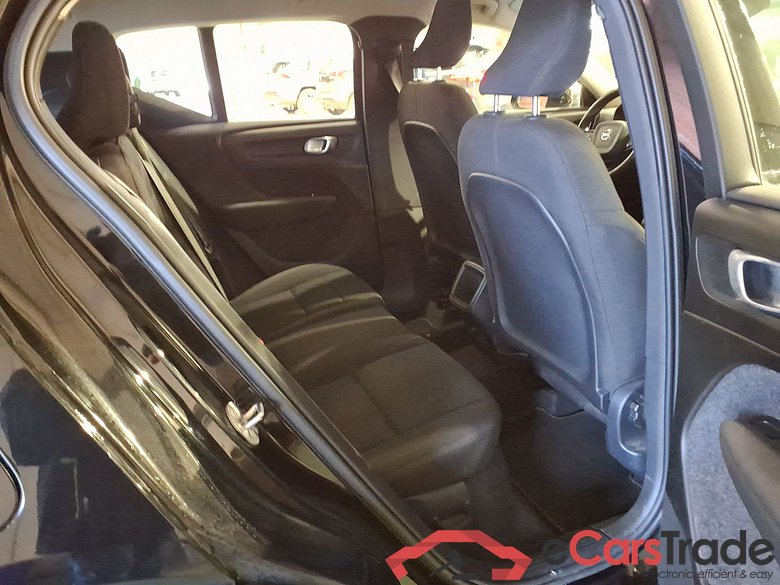VOLVO XC40 1.5 T2 ESSENTIAL #5