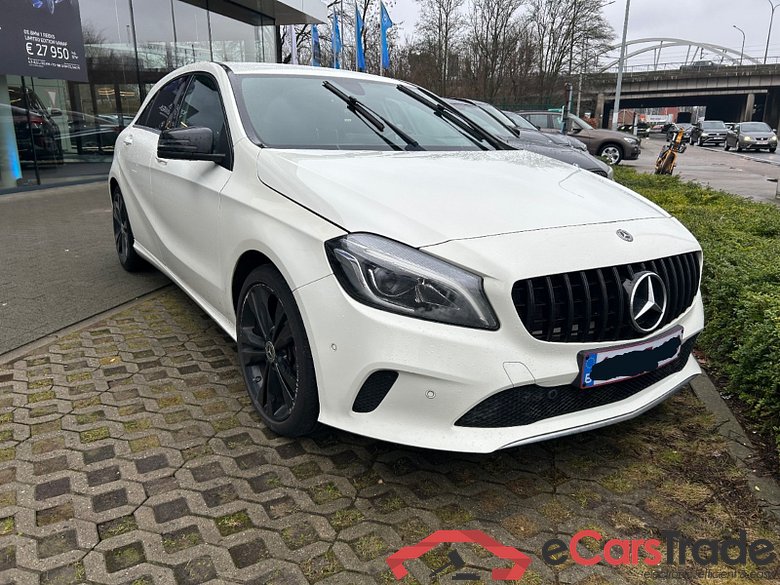 Mercedes A 180 Aut. LED-Xenon Navi Sport-Leather Klima PDC ... #2