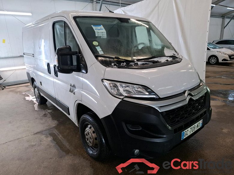 Jumper Fourgon 30 L1H1 Club BlueHDi 120 2.2 120CV BVM6 #4