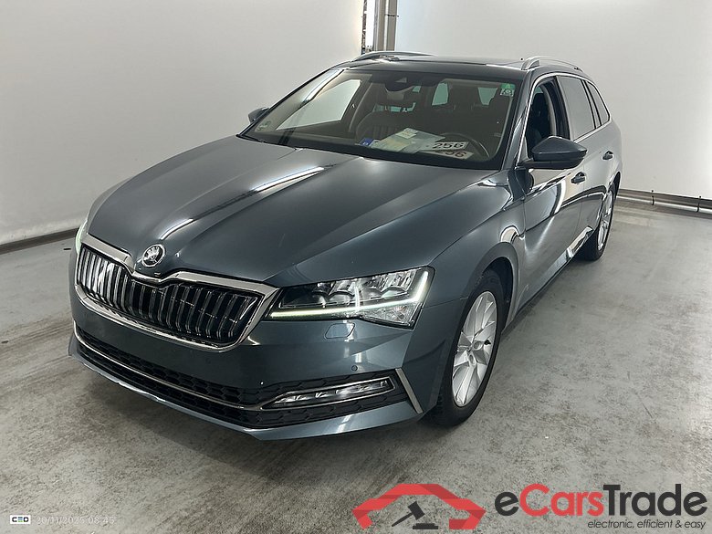 SKODA SUPERB COMBI - 2019 1.4 TSI PHEV Style DSG #1