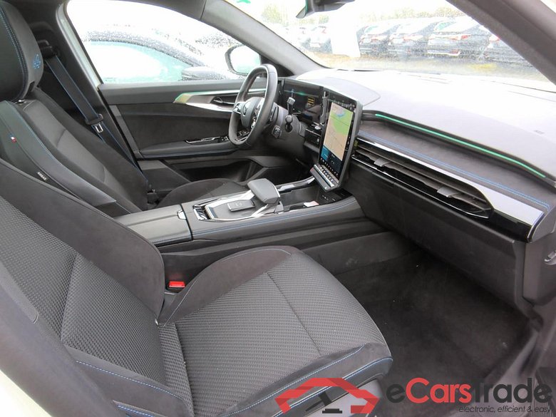 AUSTRAL ICONIC ESPRIT ALPINE E-TECH F HYB 200 BVA RISK #3